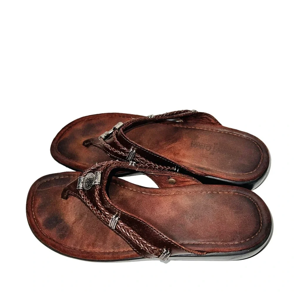 Minnetonka Brown Leather Silverthorne Thong Sandals Women's Size 8